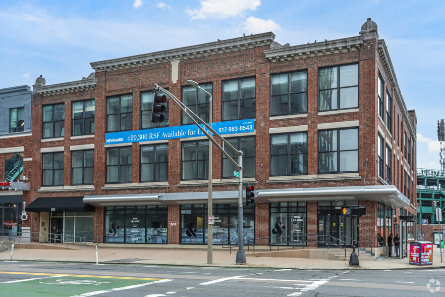 1249 Boylston St, Boston, MA for lease - Primary Photo - Image 1 of 5