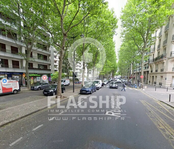 Retail in Paris for lease - Building Photo - Image 1 of 3