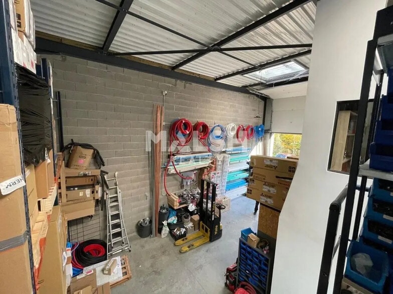 Office in Chaponost for lease - Interior Photo - Image 2 of 12