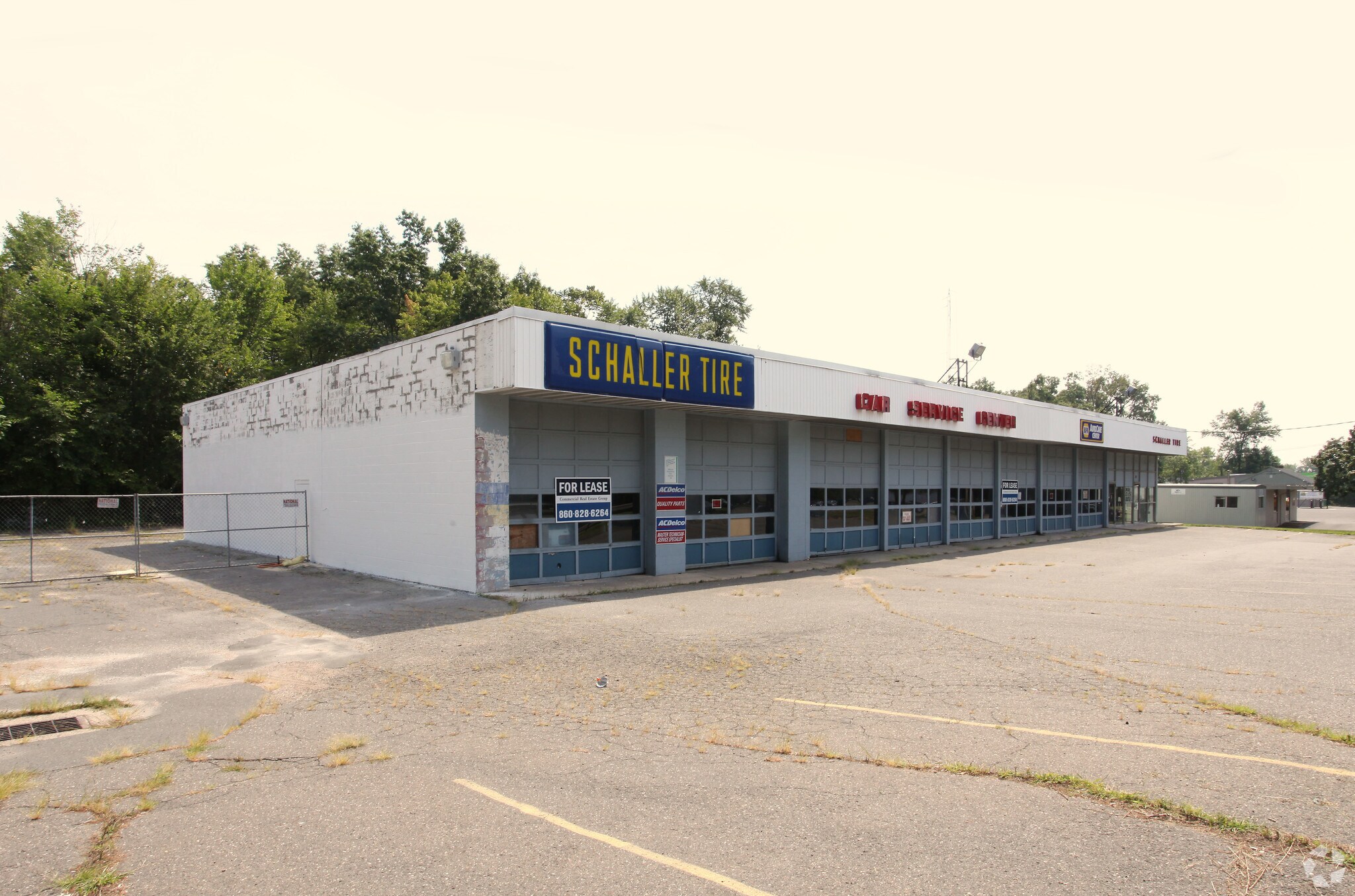 80 Granby St, Bloomfield, CT 06002