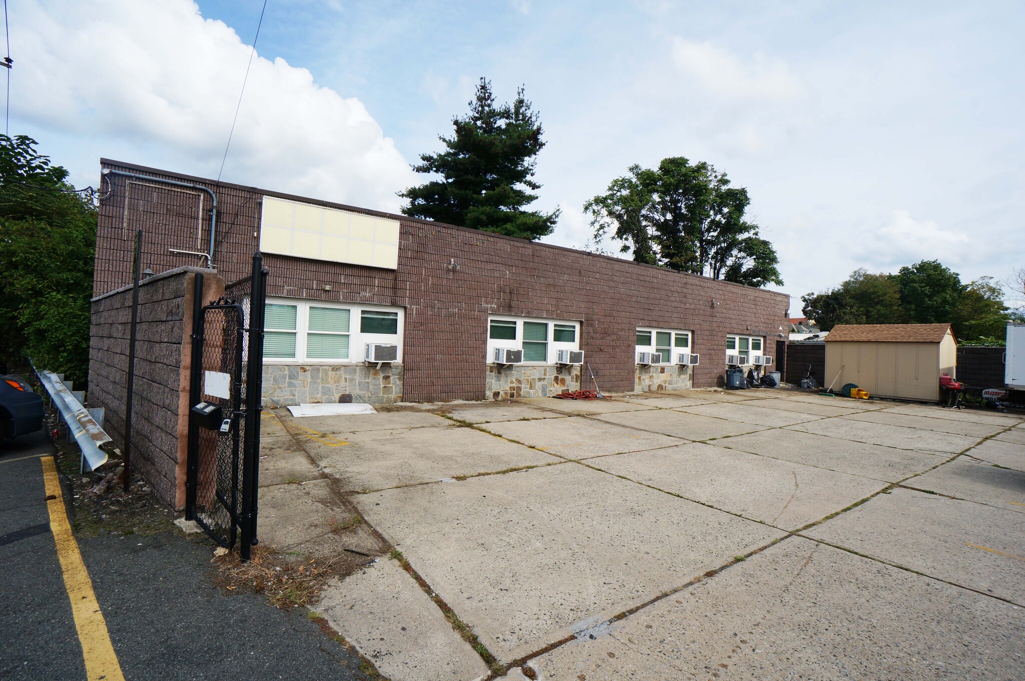 114-116 Anderson St, Hackensack, NJ for lease Building Photo- Image 1 of 9