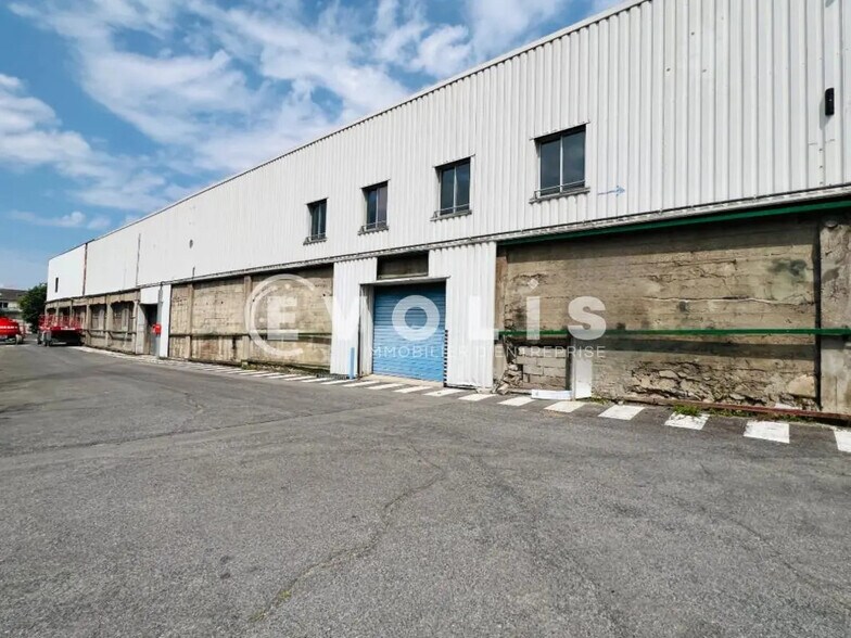 Flex in Bagnolet for lease - Building Photo - Image 2 of 14