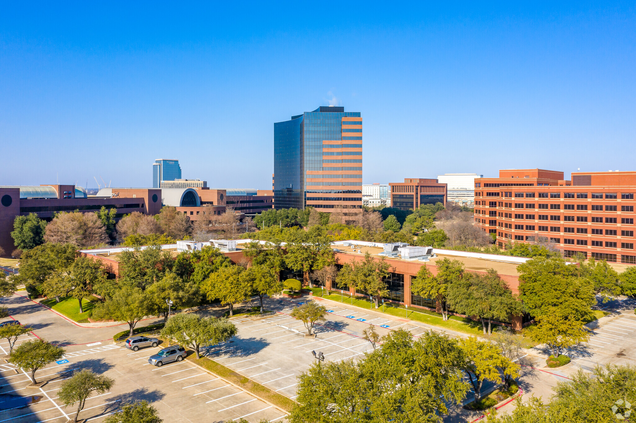 2150 Lakeside Blvd, Richardson, TX for lease Building Photo- Image 1 of 5