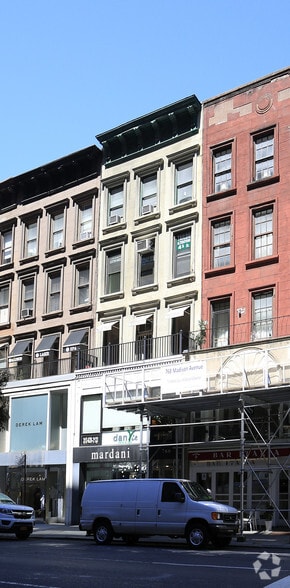 766 Madison Ave, New York, NY for lease - Building Photo - Image 3 of 6