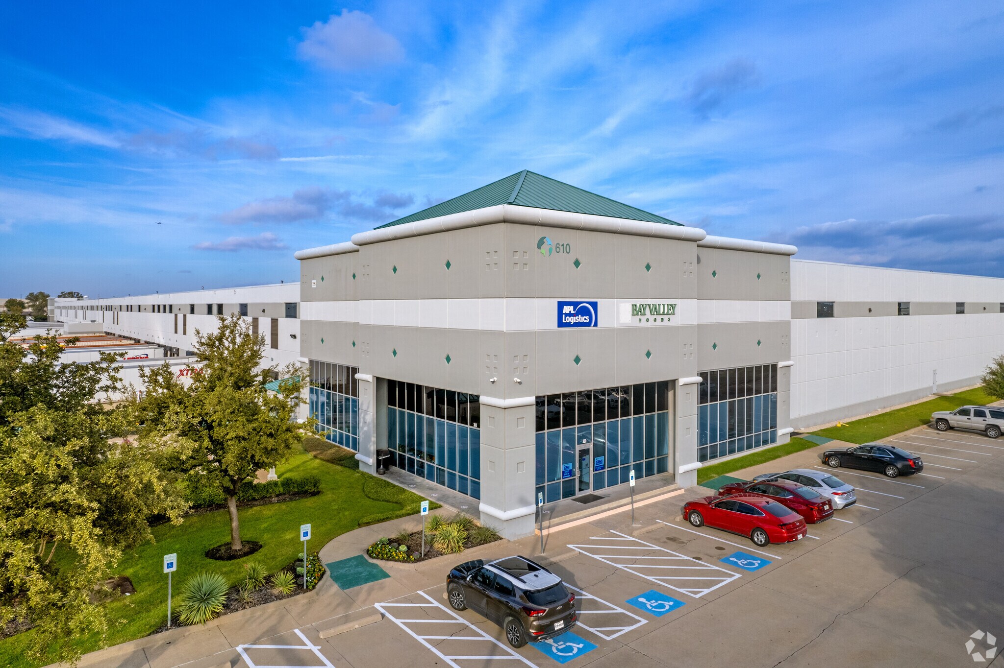 610 W Trinity Blvd, Grand Prairie, TX for sale Primary Photo- Image 1 of 1