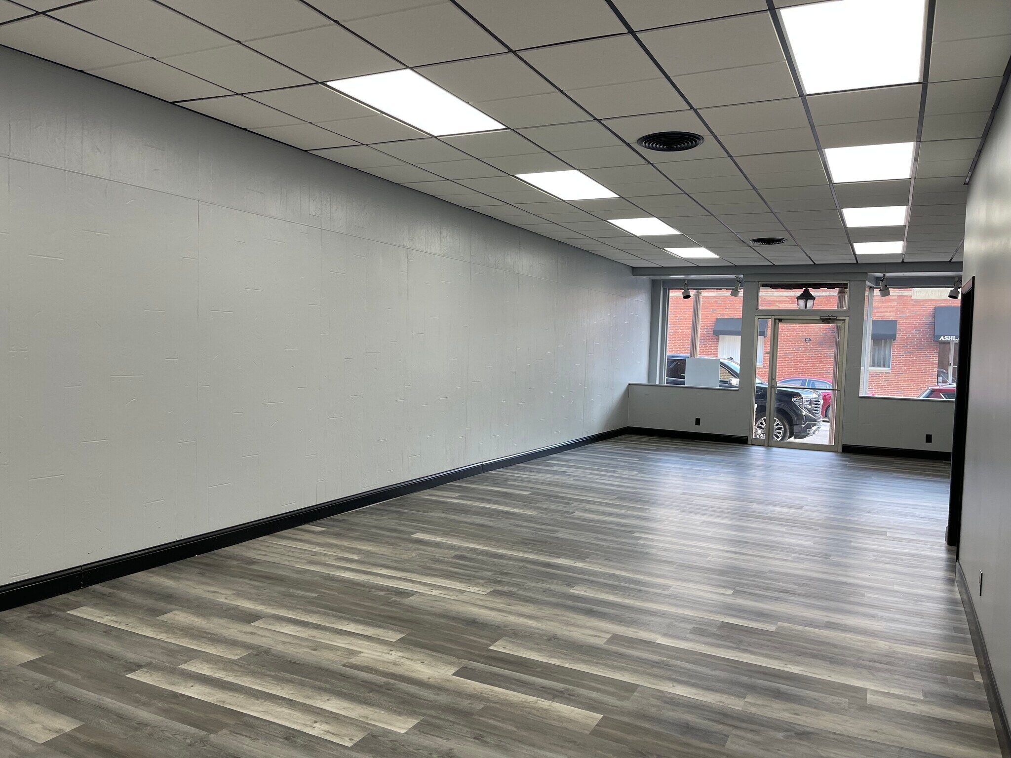 43 E 2nd St, Ashland, OH for sale Building Photo- Image 1 of 1