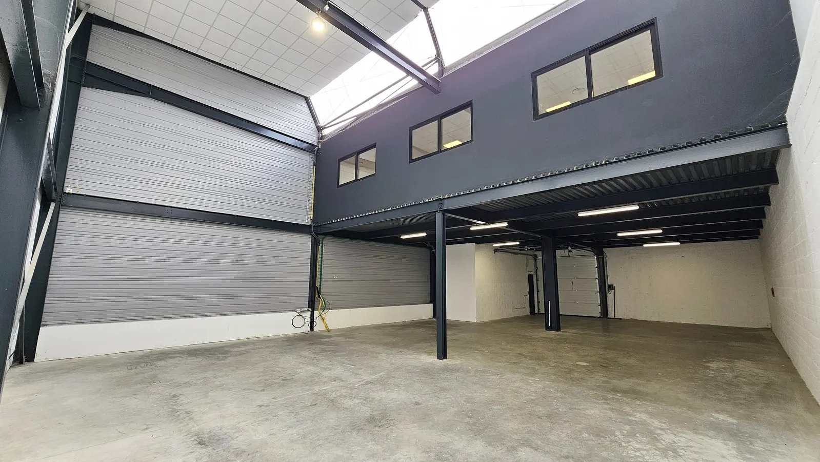 Flex in Collégien for lease Interior Photo- Image 1 of 17