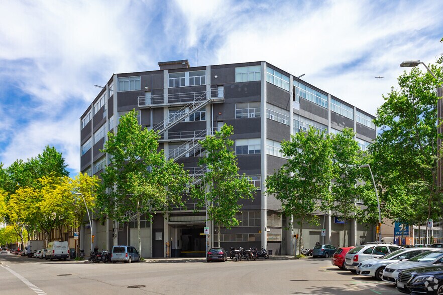 Carrer de Sancho de Ávila, 88, Barcelona, Barcelona for lease - Building Photo - Image 2 of 3