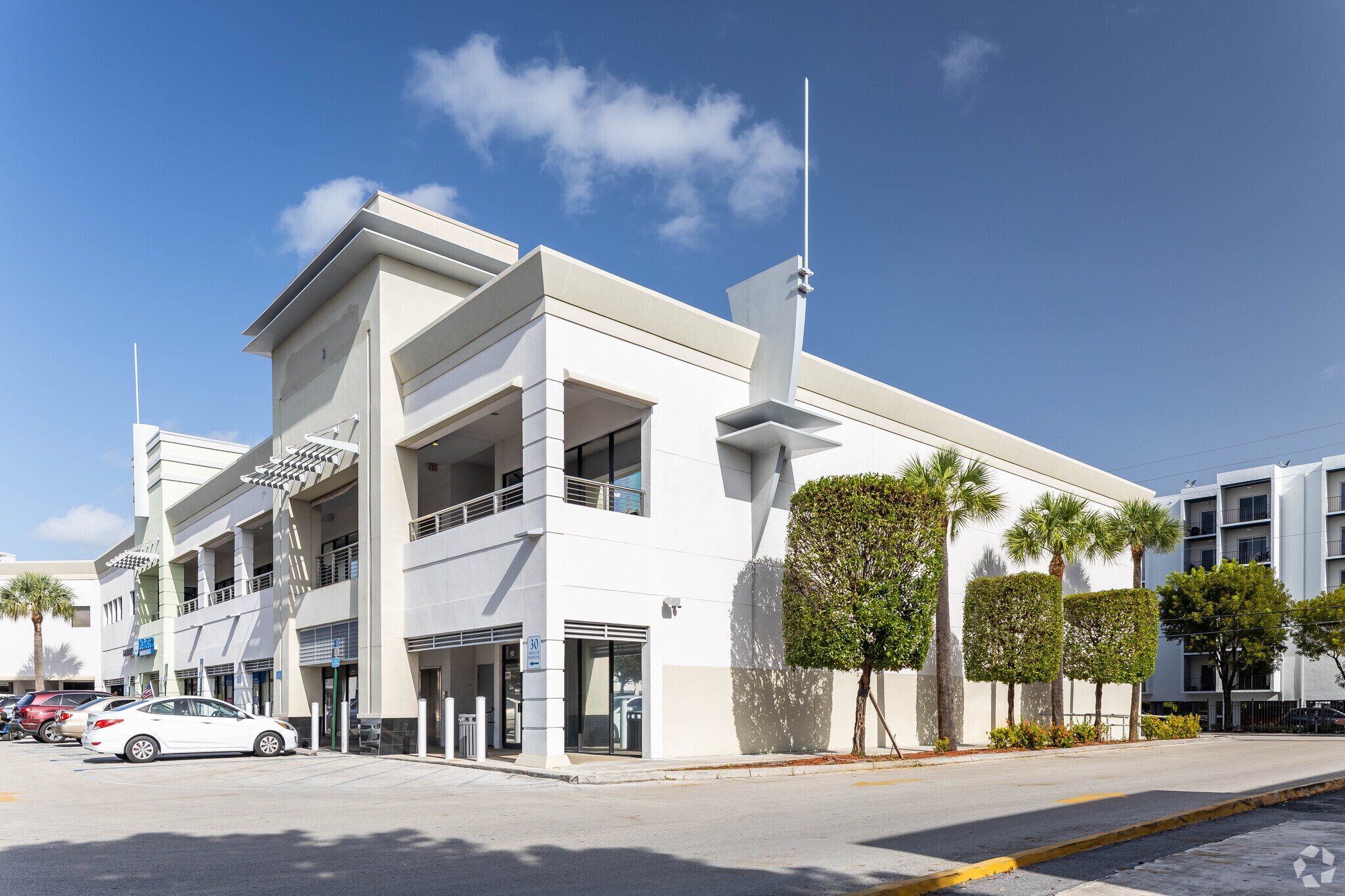 4410 W 16th Ave, Hialeah, FL for sale Primary Photo- Image 1 of 1