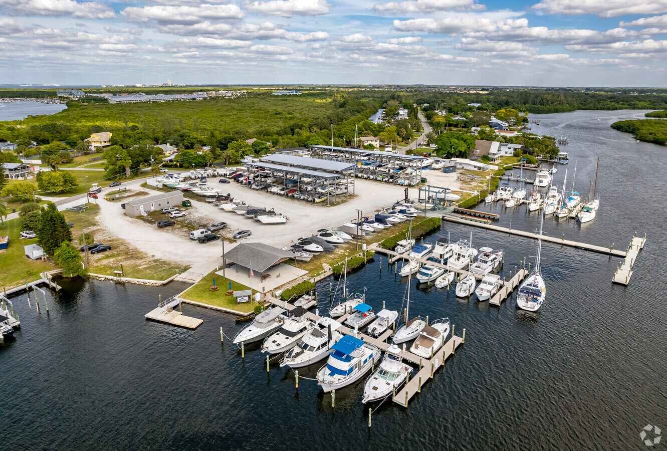 3340 W Shell Point Rd, Ruskin, FL 33570