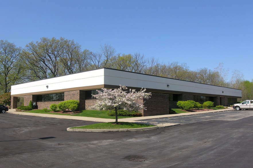 4545 Clawson Tank Dr, Clarkston, MI for sale - Building Photo - Image 1 of 1