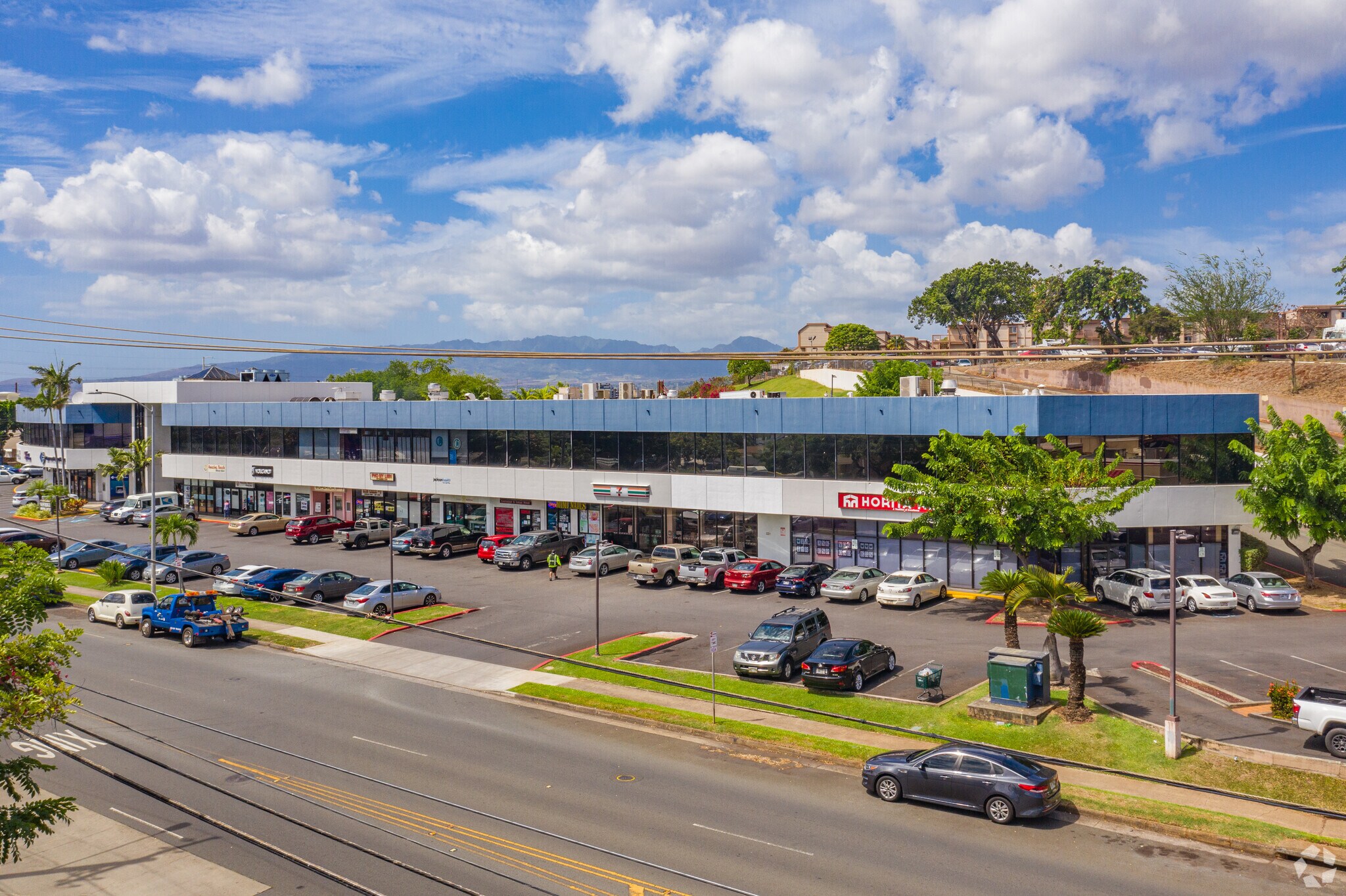 98-150 Kaonohi St, Aiea, HI for sale Primary Photo- Image 1 of 1