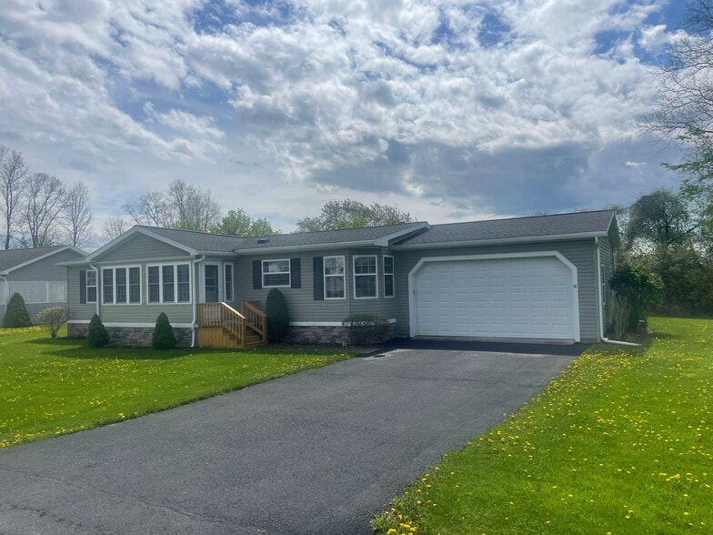 New York 96, Waterloo Township, NY for sale - Building Photo - Image 3 of 21