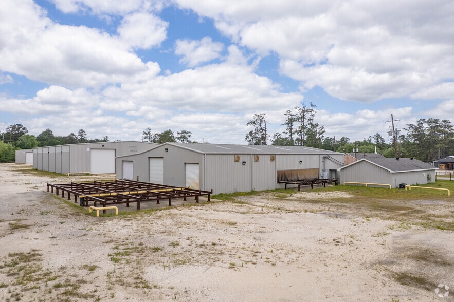 1105 Old 69 hwy, Kountze, TX for lease - Primary Photo - Image 1 of 5
