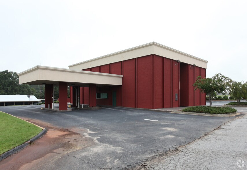 905 E Spring St, Monroe, GA for sale - Primary Photo - Image 1 of 1