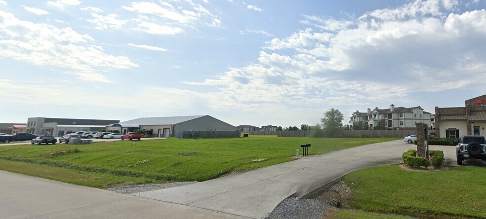 663 Enterprise, Houma, LA for sale - Building Photo - Image 2 of 7