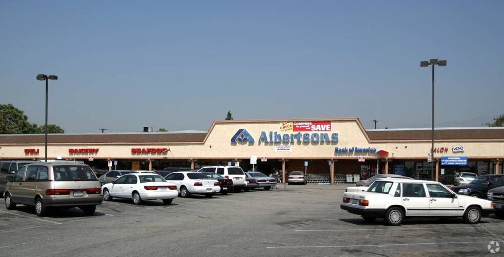 923-937 E Las Tunas Dr, San Gabriel, CA for lease - Building Photo - Image 2 of 8