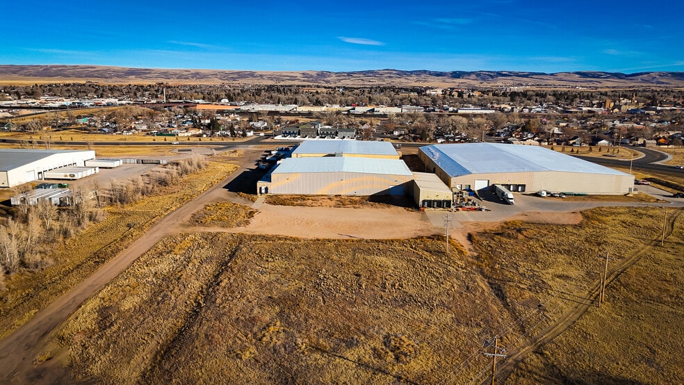 575 Snowy Range Rd, Laramie, WY for lease - Building Photo - Image 3 of 17
