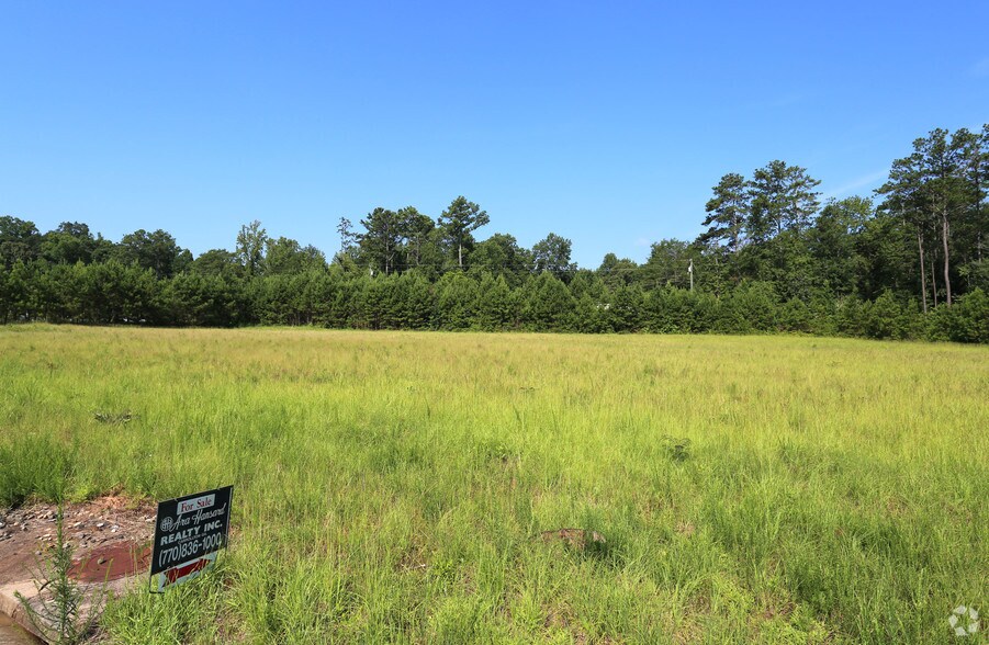 275 Maple View Dr, Carrollton, GA for sale - Primary Photo - Image 1 of 1