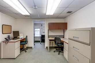 221 S Main St, Flemington, NJ for sale Interior Photo- Image 2 of 24