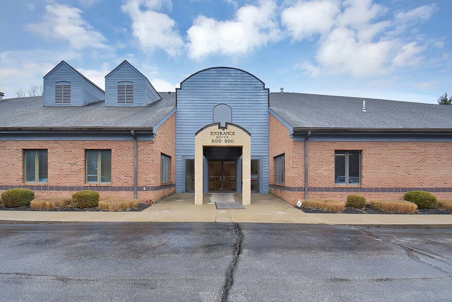 660 Cooper Rd, Westerville, OH for sale - Building Photo - Image 1 of 1