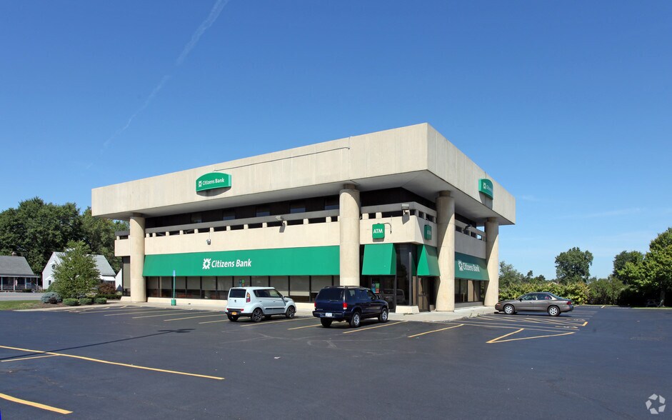 101 Slade Ave, West Seneca, NY for sale - Primary Photo - Image 1 of 1