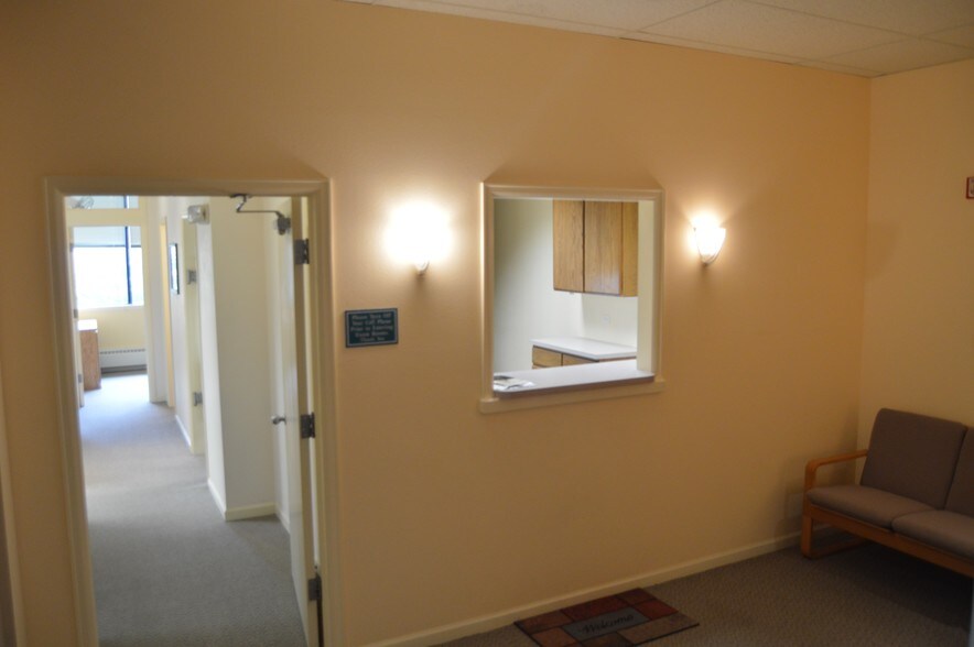 70 Benchmark Rd, Avon, CO for sale - Building Photo - Image 1 of 1