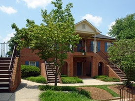 Bethesda Oaks Office Park - Convenience Store