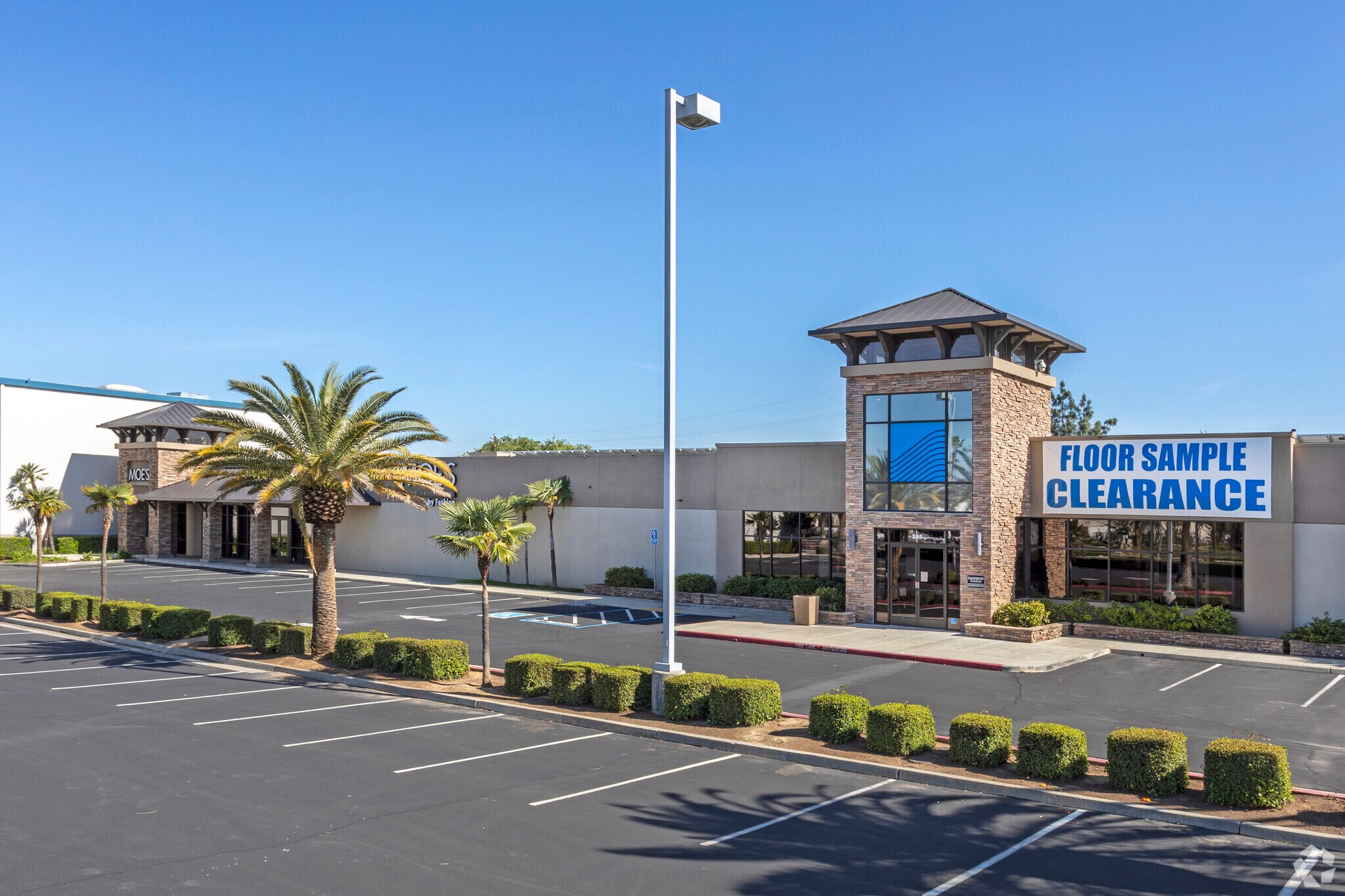 285-295 W El Paso Ave, Fresno, CA for sale Building Photo- Image 1 of 1