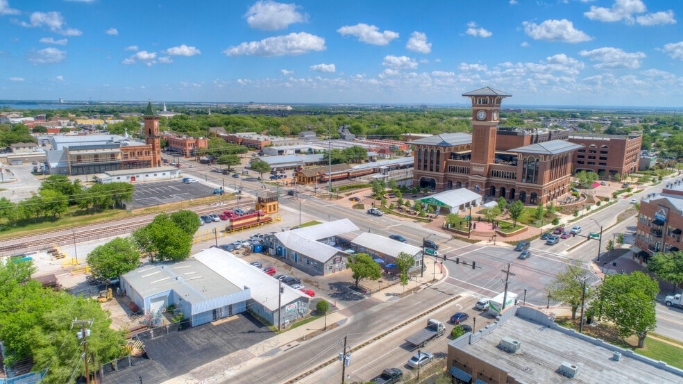 816 S Main St, Grapevine, TX for sale - Building Photo - Image 1 of 1