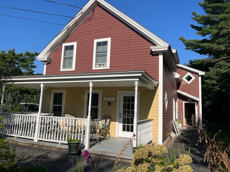 7 Agatha James Dr, Kennebunk, ME for sale - Building Photo - Image 1 of 20