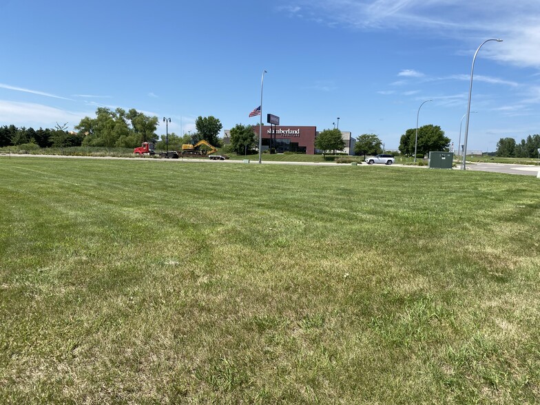 6600 Laketowne Pl, Albertville, MN for sale - Building Photo - Image 3 of 12