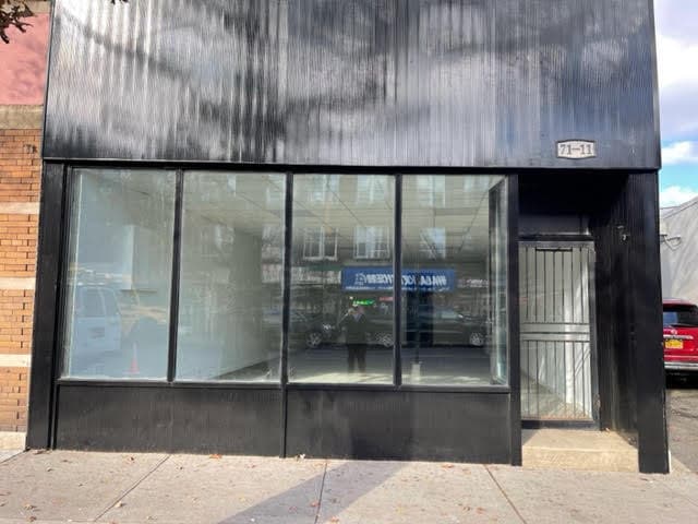 7111 Grand Ave, Maspeth, NY for lease - Building Photo - Image 1 of 16