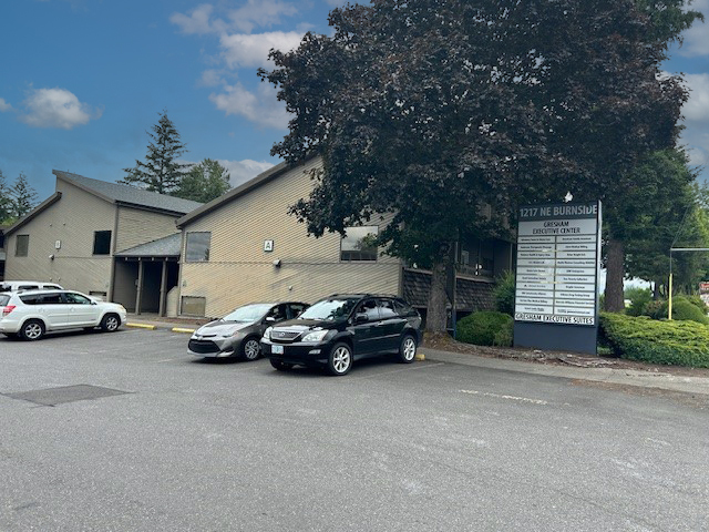 1217 NE Burnside Rd, Gresham, OR for lease - Building Photo - Image 1 of 11