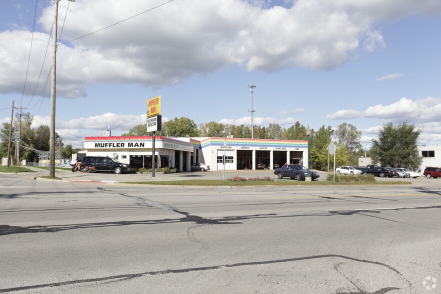 4181 Lake Michigan Dr, Grand Rapids, MI for sale - Primary Photo - Image 1 of 2