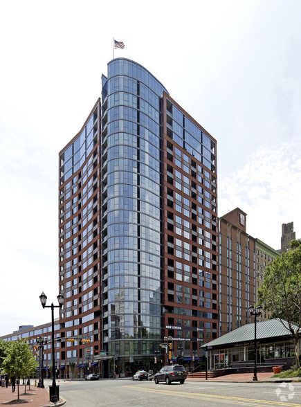 2 Center St, Newark, NJ for sale - Building Photo - Image 1 of 1