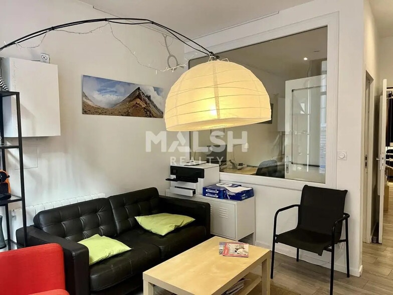 Retail in Lyon for lease - Interior Photo - Image 2 of 7