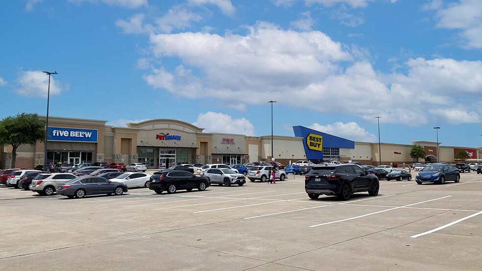 707-751 US Highway 67, Cedar Hill, TX for lease - Building Photo - Image 2 of 5