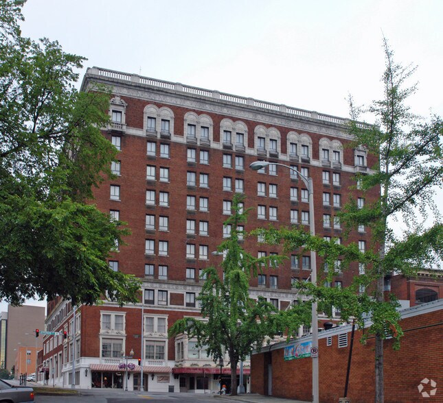 611 S Jefferson St, Roanoke, VA for sale - Primary Photo - Image 1 of 1