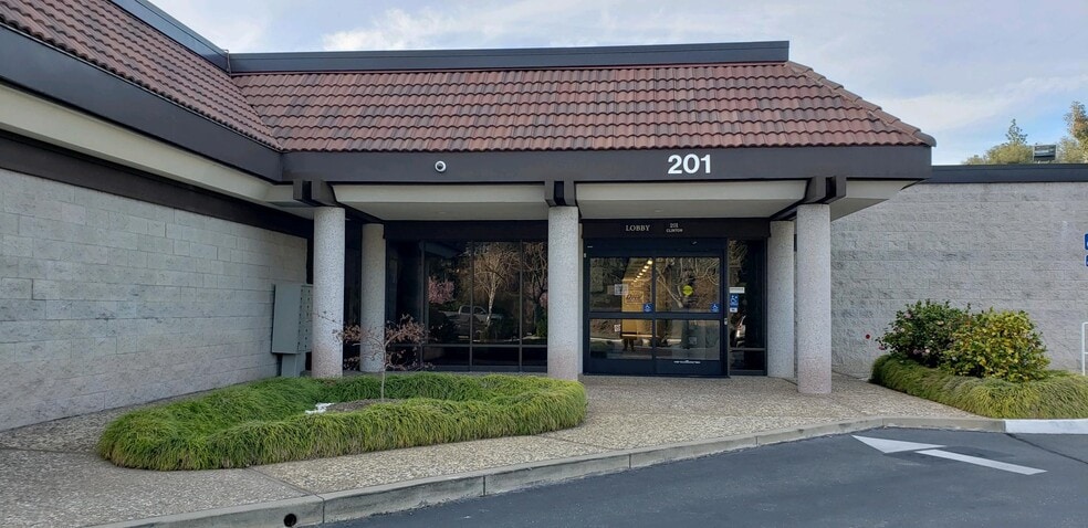 201 Clinton Rd, Jackson, CA for lease - Building Photo - Image 1 of 9