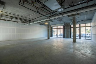 950 E 3rd St, Los Angeles, CA for lease Interior Photo- Image 2 of 3