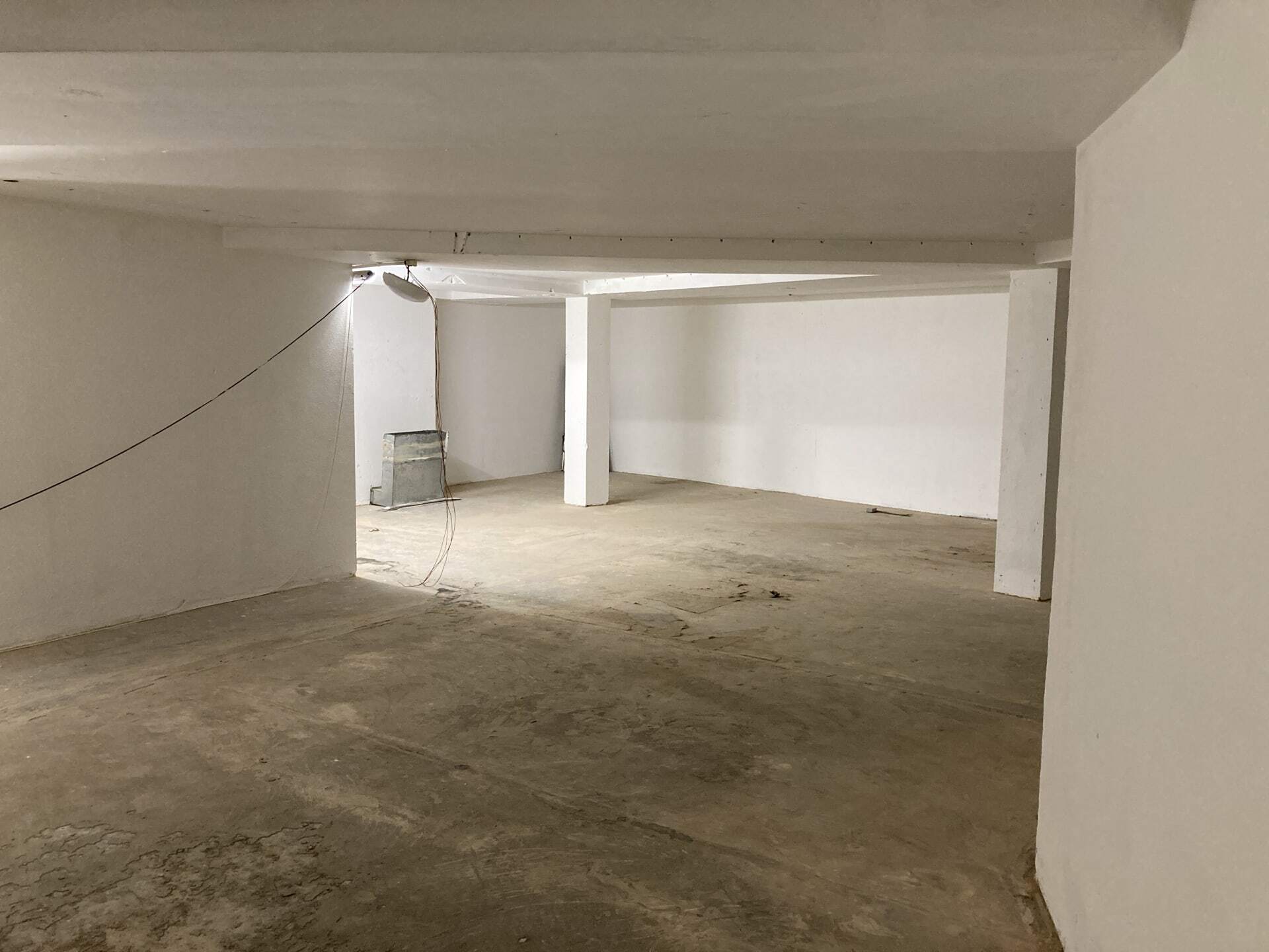 1-2 Queen Sq, Brighton for lease Interior Photo- Image 1 of 2