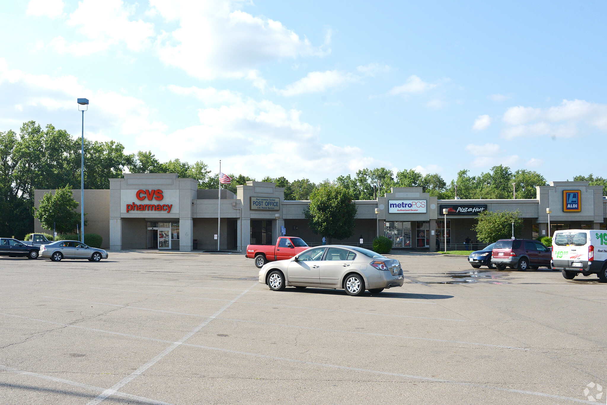 4227-4297 W 3rd St, Dayton, OH 45417 - Westown Shopping Center | LoopNet