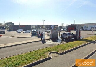 More details for 2 Rue De La Gravette, Gratentour - Retail for Lease