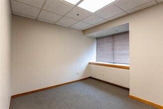 402 E Yakima Ave, Yakima, WA for lease Interior Photo- Image 1 of 4