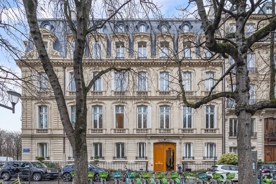 1 Avenue Franklin D. Roosevelt, Paris for lease - Primary Photo - Image 1 of 3