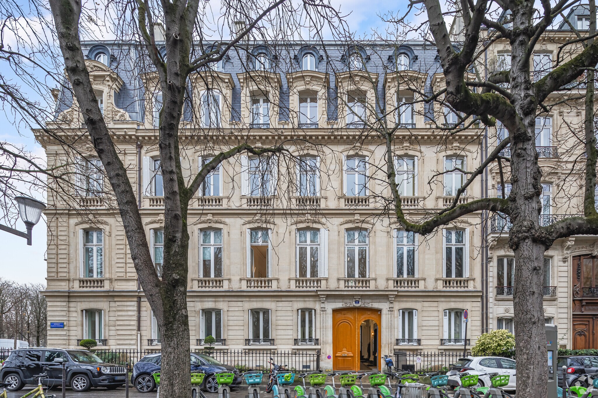 1 Avenue Franklin D. Roosevelt, Paris for lease Primary Photo- Image 1 of 4