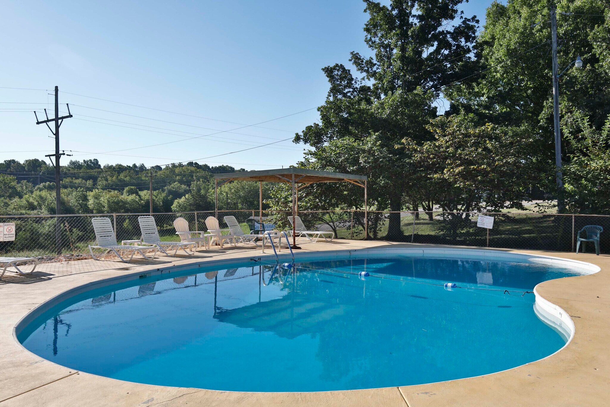 5 Southwinds Loop, Greenfield, MO 65661 Southwinds Motel