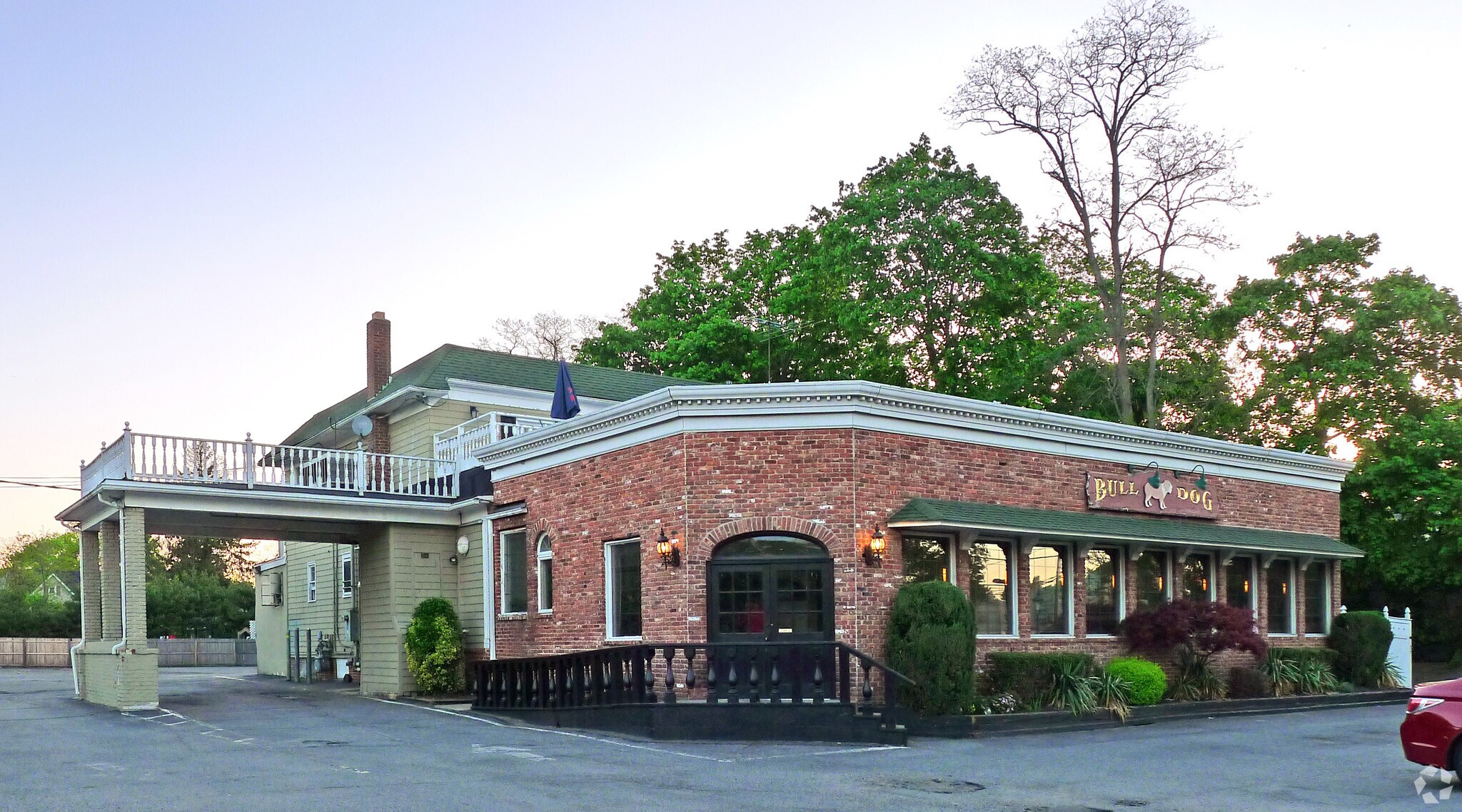 292 Merrick Rd, Amityville, NY for sale Primary Photo- Image 1 of 1