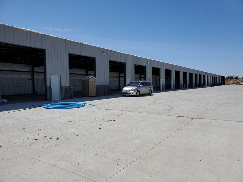 1335 SW Auburn Rd, Topeka, KS for lease - Building Photo - Image 3 of 6